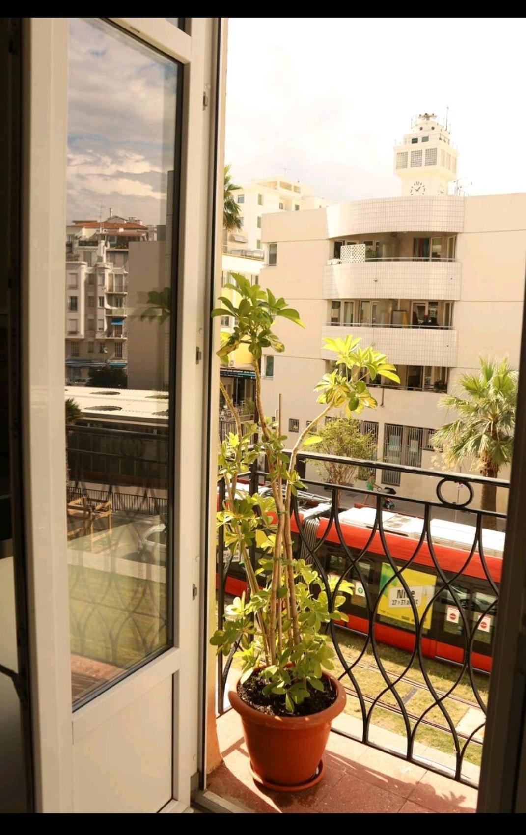 105, Promenade Apartment *
